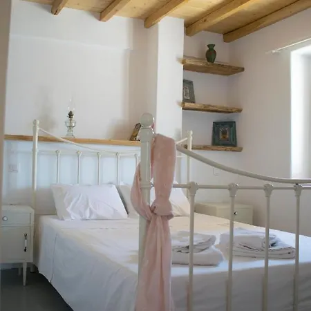 Traditional Suites In Chora Kythnos #3 Exterior photo